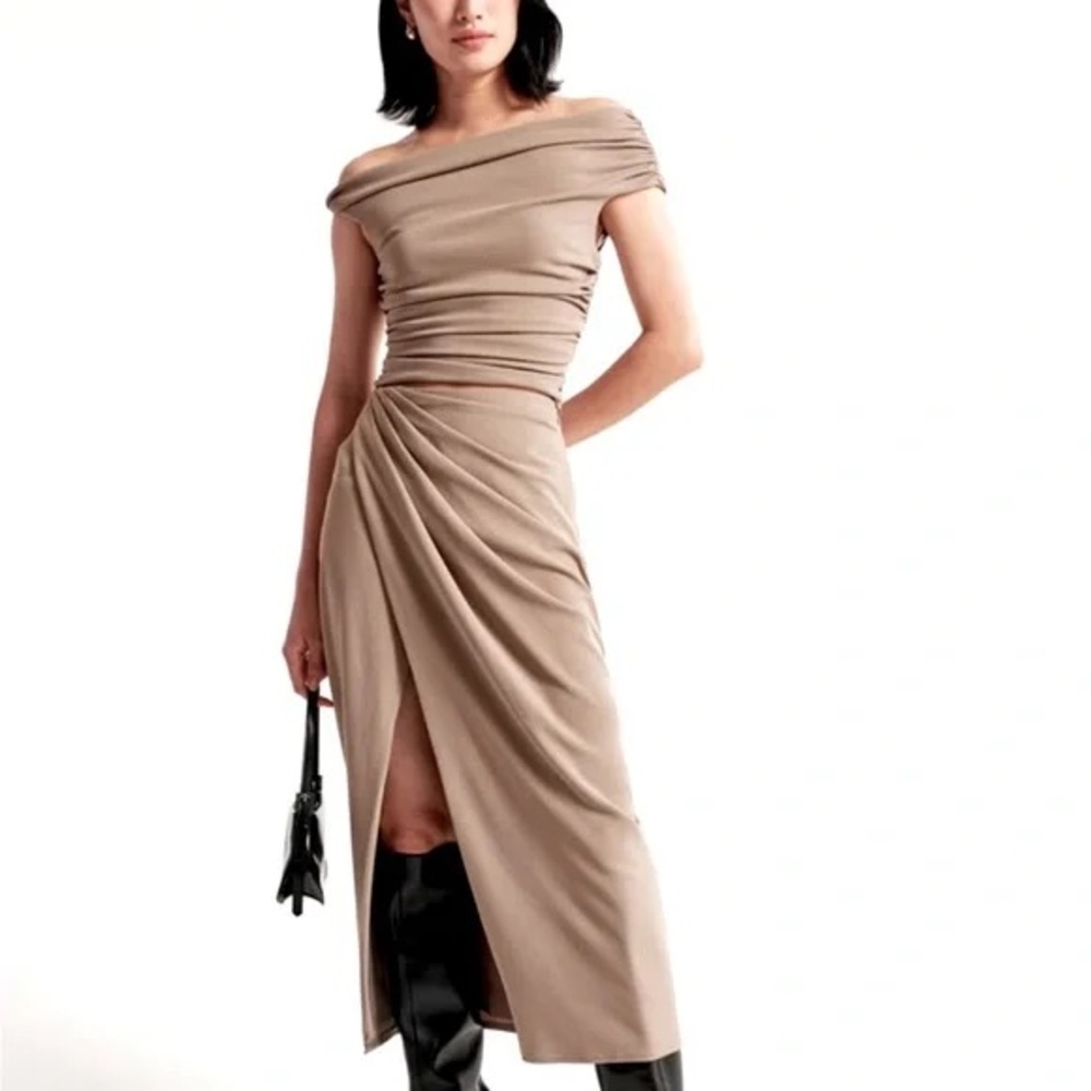 Abercrombie & Fitch crepe drape midi skirt beige